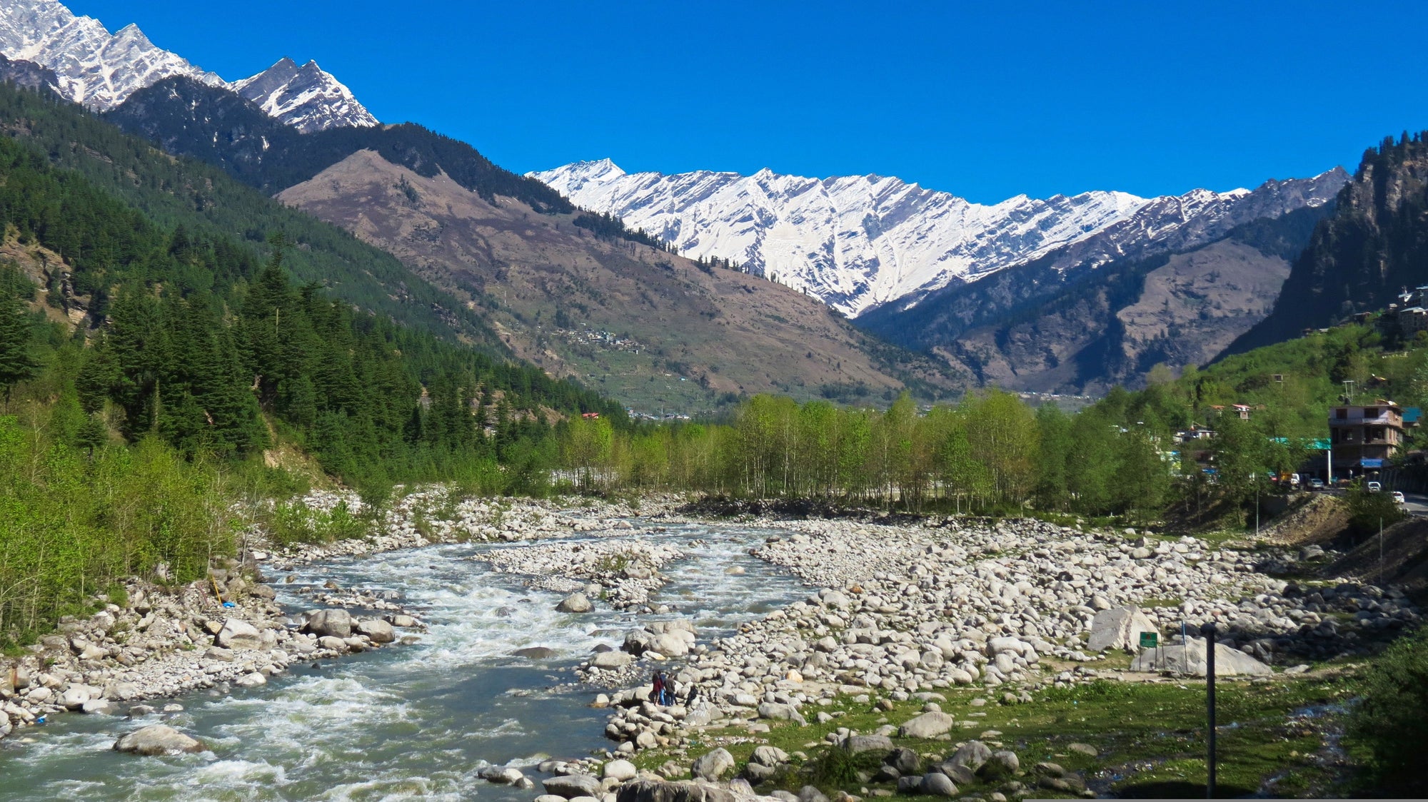 Kasol + Tosh + Kheerganga Trek – 3 Nights / 4 Days